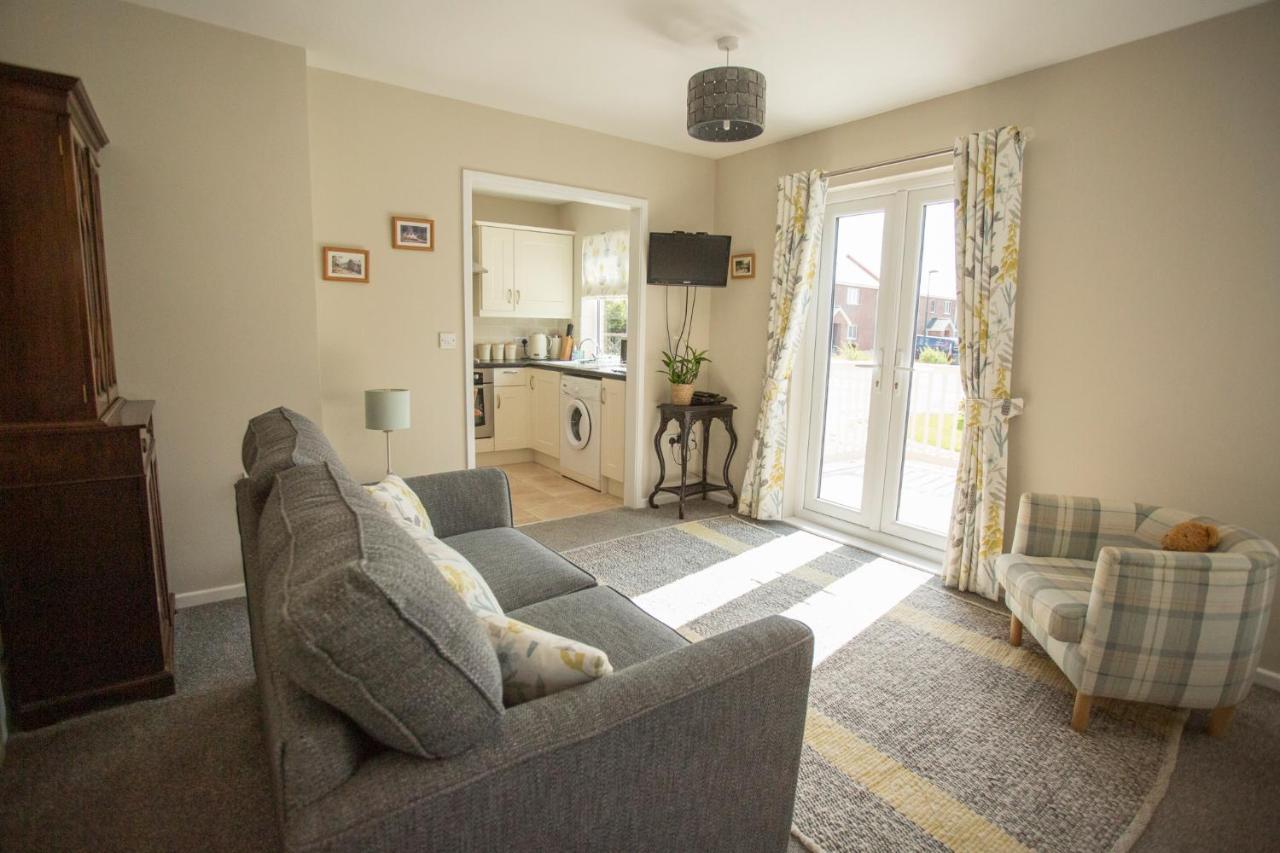 Pant-Y-Celyn Studio Apartment Aberaeron Exteriör bild